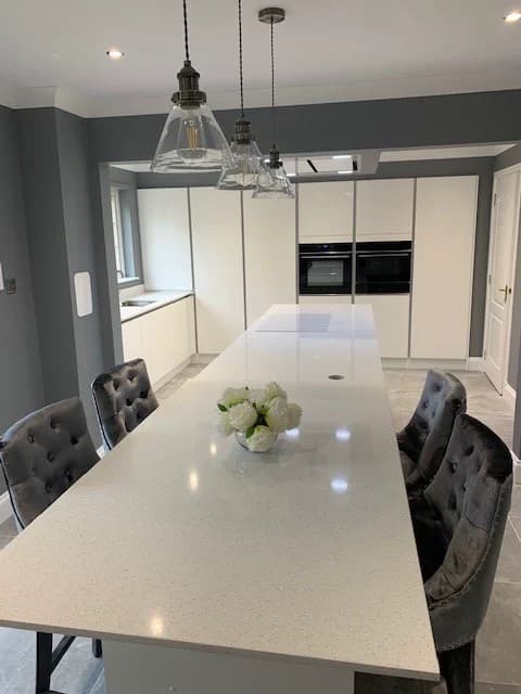 Stratto Indigo kitchen installed in Coltness