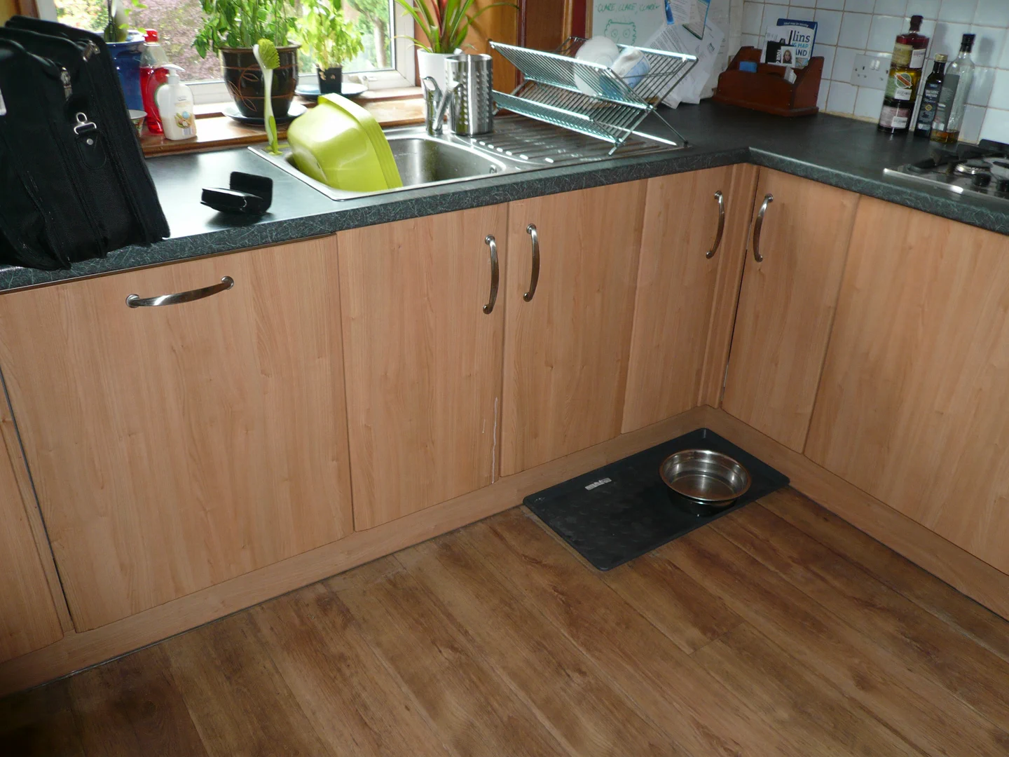 The old kitchen before the renovation
