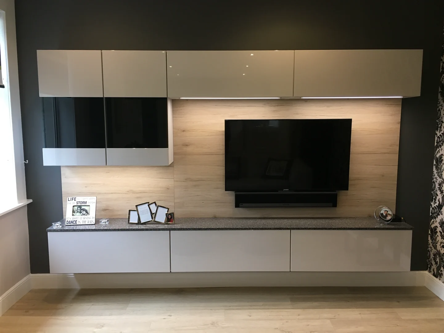 Completed kitchen showing our Vivo Gloass range with white finish